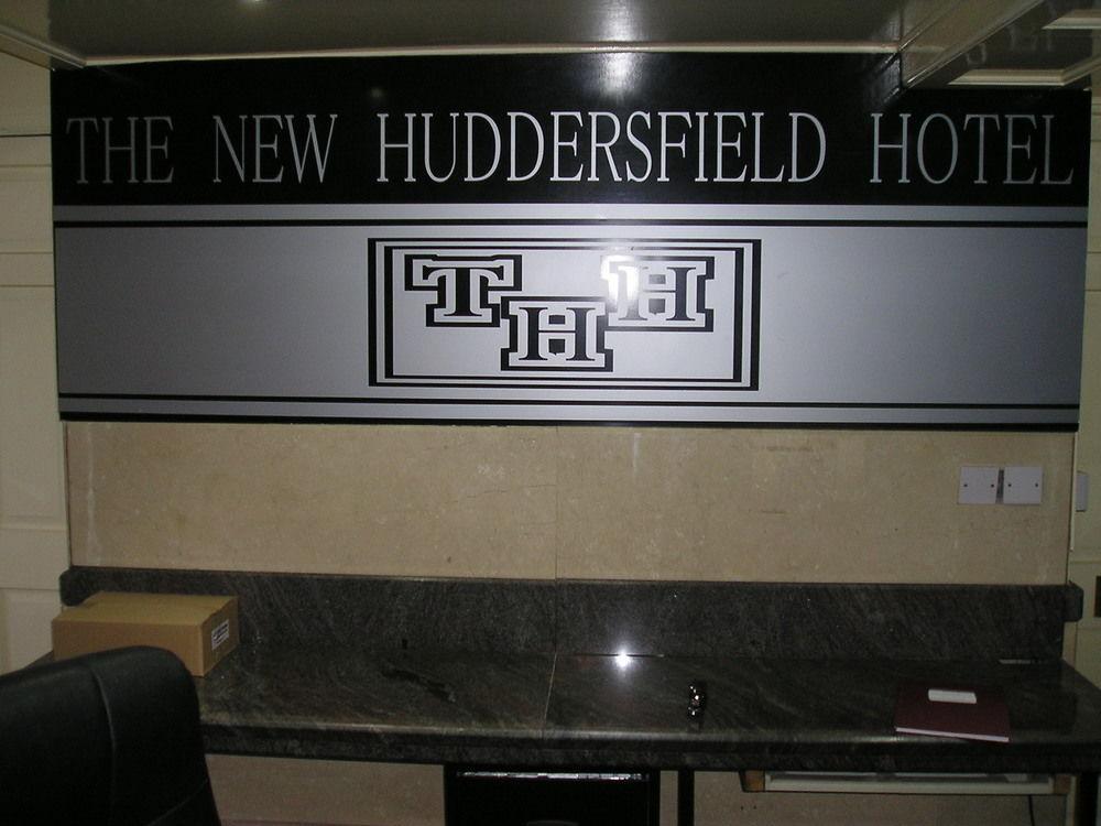 Hotel Huddersfield Exterior foto